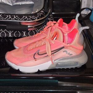 Nike Air Max 2090 Bleeched Coral Women's Running Shoes Size 6.5